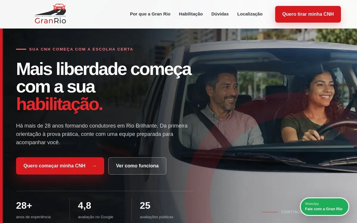 Captura do site da Autoescola Gran Rio, com identidade vermelha e preta e chamada para primeira habilitação